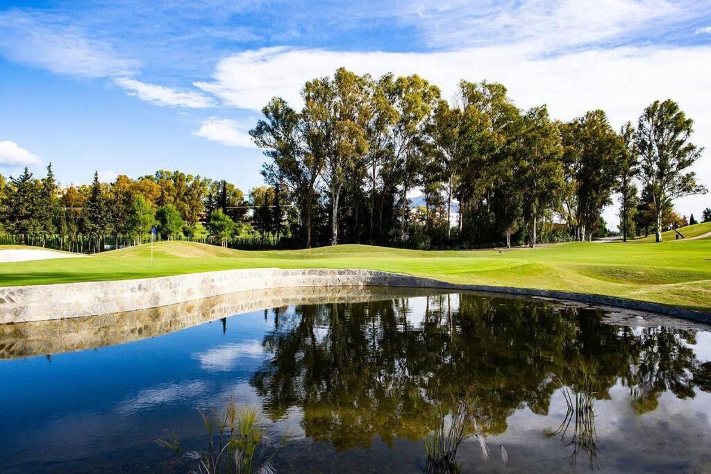 Apartamento Con Piscina Cerca Del Golf En Atalaya - Atalaya Del Golf 31 Estepona Exterior foto