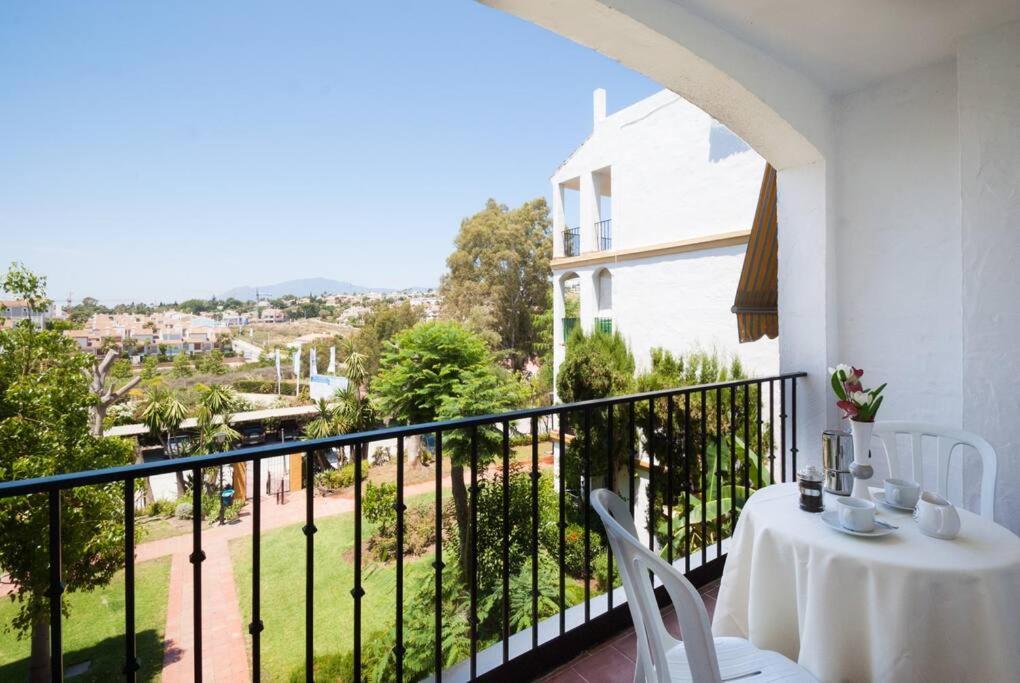 Apartamento Con Piscina Cerca Del Golf En Atalaya - Atalaya Del Golf 31 Estepona Exterior foto