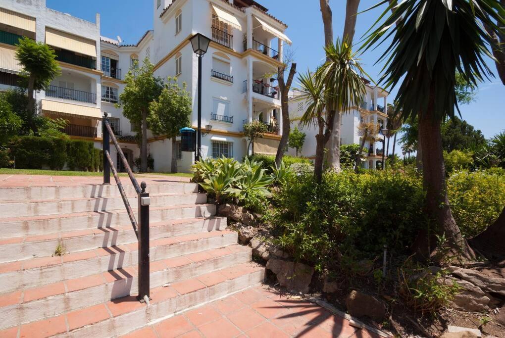 Apartamento Con Piscina Cerca Del Golf En Atalaya - Atalaya Del Golf 31 Estepona Exterior foto