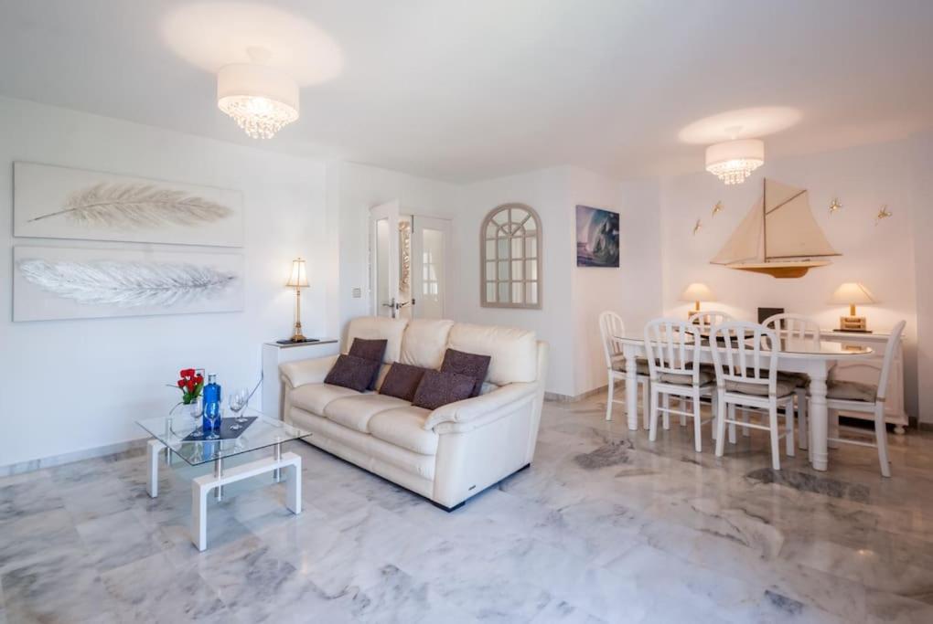 Apartamento Con Piscina Cerca Del Golf En Atalaya - Atalaya Del Golf 31 Estepona Exterior foto